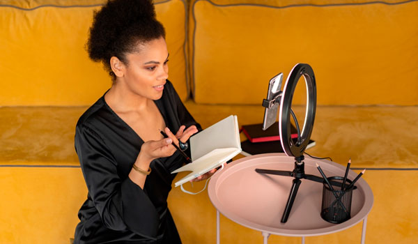 O Argenti Advogados é muito mais do que um escritório de advocacia. Somos um escritório ESPECIALIZADO no mercado digital, atendendo os diversos profissionais do marketing digital e da creator economy.